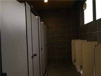 公共衛(wèi)生間隔斷價格的差異